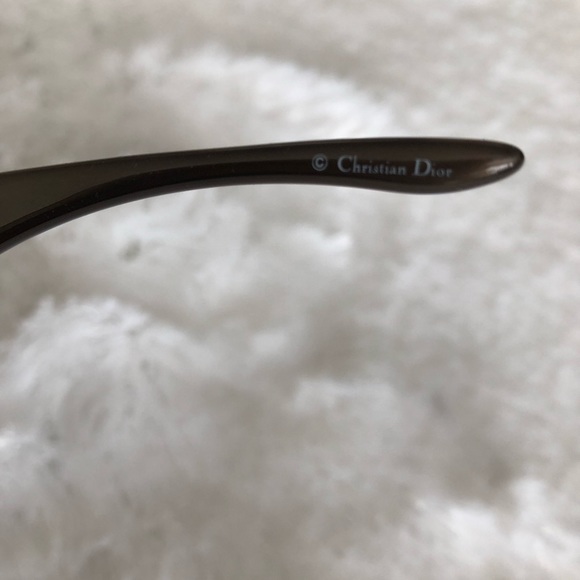 ❌❌SOLD❌❌ 🌸Authentic Dior Brown Sunglasses🌸 - Picture 6 of 8